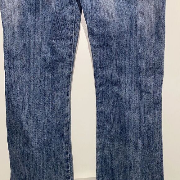 JouJou Women's Blue Medium Wash Flared Denim Jeans Size 11 - Picture 5 of 10